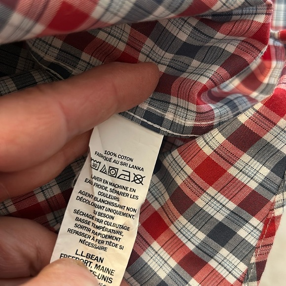 LL BEAN Button Down Shirt - Picture 4 of 5